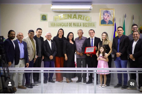 Advogado criminalista Dr. Áthila Bezerra recebe título de cidadão ipaporanguense