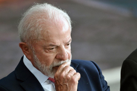 Lula afirma que salário mínimo no Brasil ainda é muito baixo