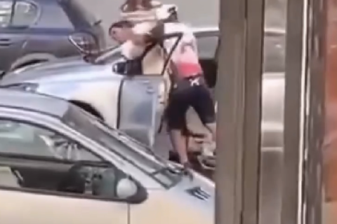 Ciclista agride motorista durante discussão e caso gera indignação nas redes sociais