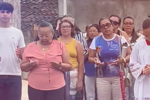 Fiéis emocionam na Via-Sacra pelas ruas de Nova Russas