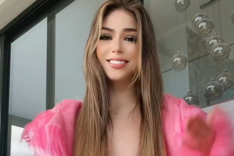 MELODY CELEBRA TOP 1 DE "JETSKI"