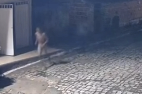 Homem tenta estupr4r mulher com deficiência auditiva e foge nu pelas ruas em Mombaça