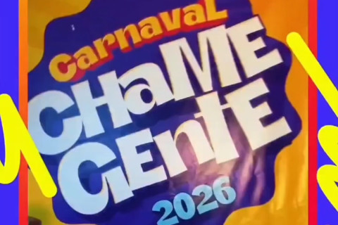 Multidão toma conta das ruas no segundo dia do Carnaval de Nova Russas