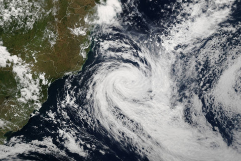 Ciclone extratropical se aproxima do Brasil e pode provocar chuvas e ventos fortes