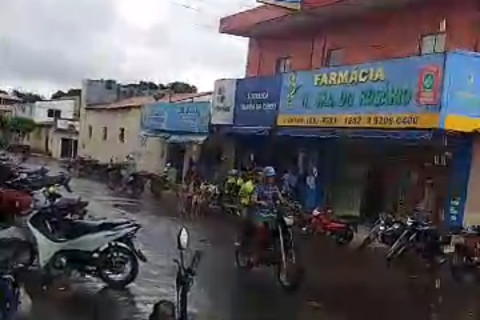 Sábado começa nublado e com chuva em áreas da região de Nova Russas