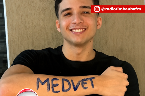 Aos 17 anos, jovem de Ararendá é aprovado em Medicina Veterinária da UECE antes de concluir o ensino médio