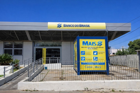 Falta de dinheiro em caixas eletrônicos gera transtornos em agência do Banco do Brasil de Nova Russas